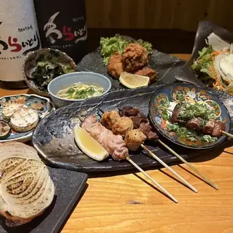 需提前一天预约：≪Waraidori 标准套餐≫，包含 2 小时畅饮 [4500 日元]