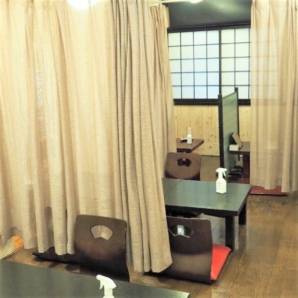 2階は昔ながらの温かみのある、お座敷…20名個室が2室！最大で45名の宴会も可能です。