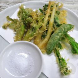 Spring vegetable tempura