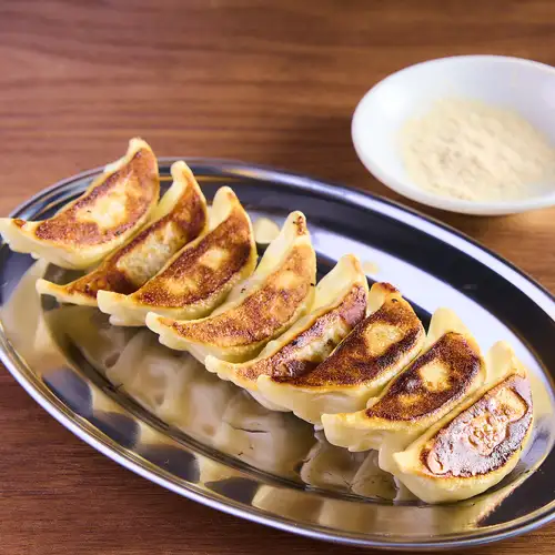 チーズ餃子　８個