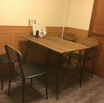 The table seats on the 2nd floor have a partition to make it look like a semi-private room.