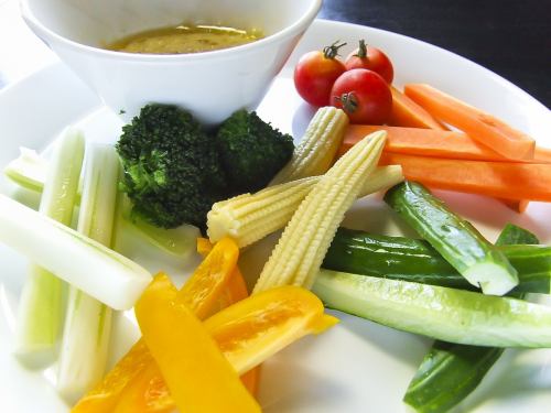 Bagna cauda with various vegetables