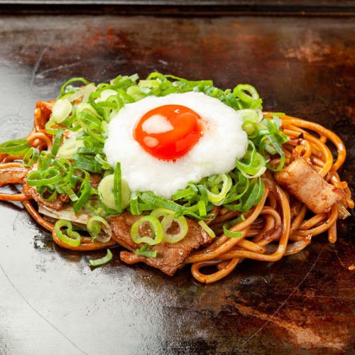 Pork, green onion, grated yam, Tsukimi Yakisoba