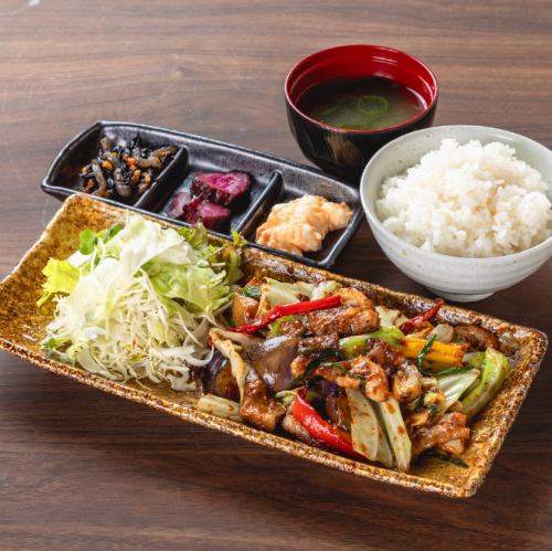 茄子炒肉和味噌套餐