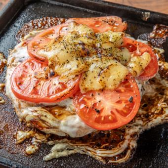 【西中島店 考案】イタリア風 バジルお好み焼き