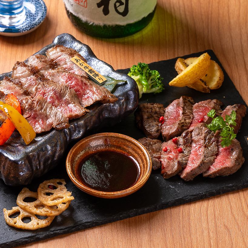 Carefully aged meat, the finest horse and beef tongue dishes, horse sashimi, red beef, etc.♪ Open for lunch!