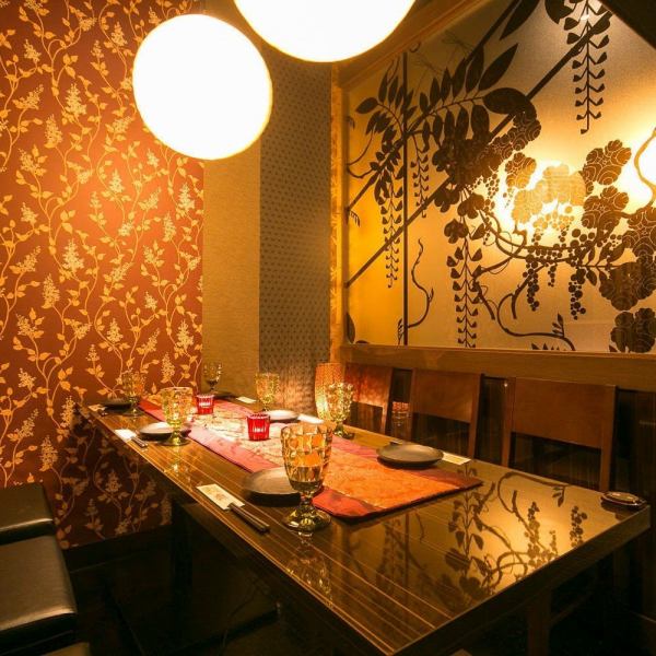 [All private rooms] Seating for small groups is separated by roll curtains, so you don't have to worry about people around you! Smoking is OK! Perfect for everyday drinking parties, girls' nights out, moms' parties, lunch parties, and more!