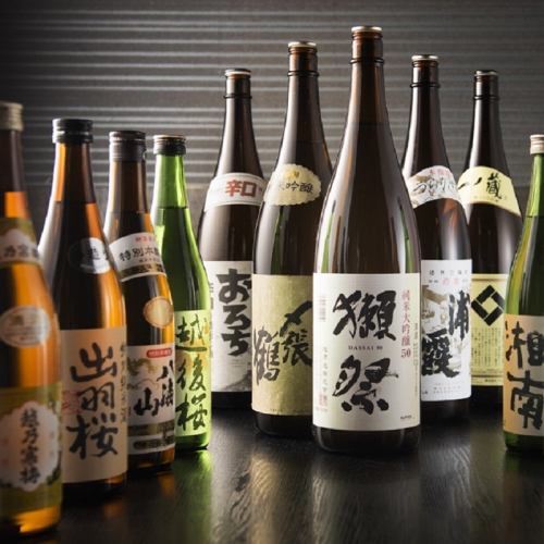 The all-you-can-drink option starts at 1,100 JPY for 100 minutes! There is also a premium plan that includes 10 types of local sake from all over Japan!