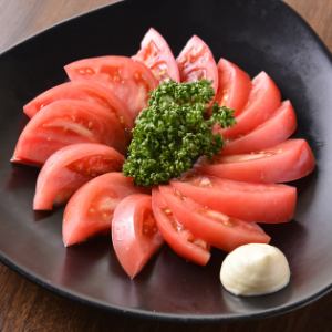 Chilled Tomatoes with Rock Salt