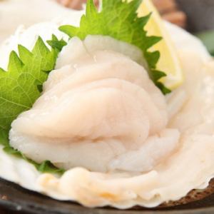 Scallop sashimi