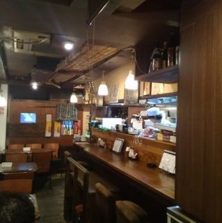 カウンター席×6