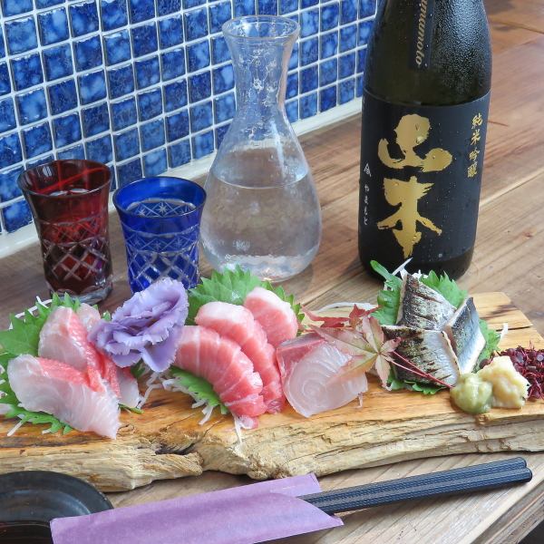 We are proud of our connoisseurs! Fresh sashimi purchased every day