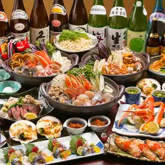 ◎平日3小時暢飲，週末2.5小時暢飲，價格8000日元⇒7000日元（含稅）◎盡享福島牛里脊，共14道菜的奢華體驗