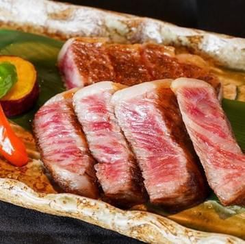 A５黒毛和牛ステーキと野菜の網焼き