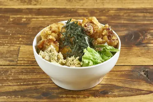 迷你鸡肉盖饭（炸鸡饭）