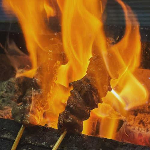 【ボリューム満点の飲み放題付きコースもご用意！】