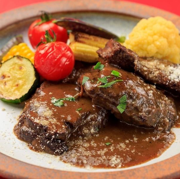 [Superb Italian] Beef tongue and beef cheek stewed in red wine
