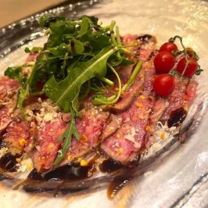 Seared carpaccio of Kumano beef hiuchi