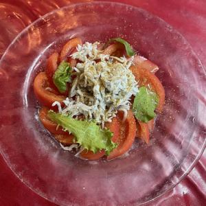 しらすトマト カラスミがけ