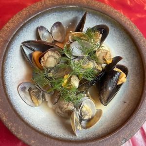 Steamed mussels and sea bream from Kada in white wine, served with mentaiko butter.