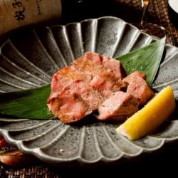 厚切り霜降り牛タン