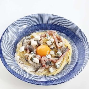 Seasonal limited edition "Gorgonzola and marbled oyster mushroom carbonara" Hiyori set 1900 yen → 1850 yen