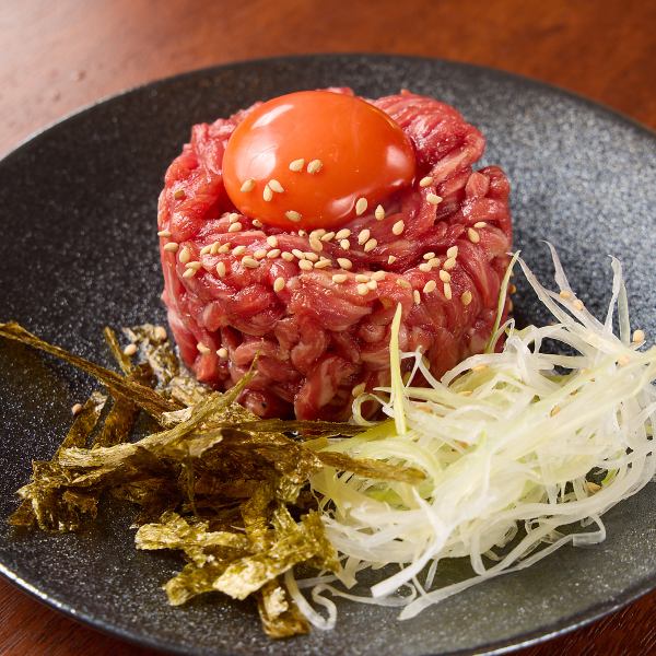 ◇◆当店自慢の逸品◆◇黒毛和牛！新鮮炙りユッケ