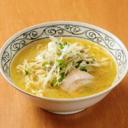 Chicken white soup ramen (white)