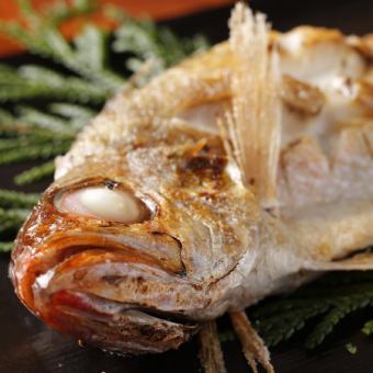 【珠玉】喉黒・松阪牛・紅ずわい蟹・伊勢海老等いろり焼き5種と蛍烏賊炊き合わせなど～全10品～