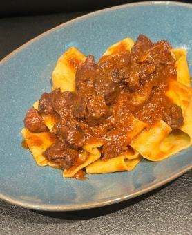 丹波篠山産イノシシのラグーソースパッパルデッレ