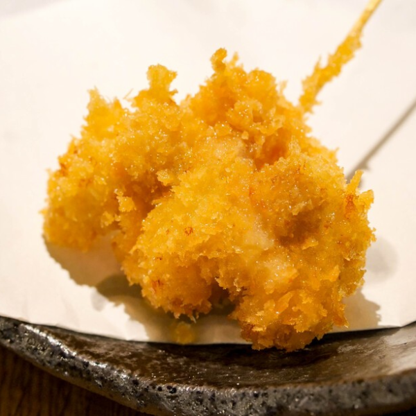 手仕込みの串揚げは自家製の調味料を使用した当店自慢の一品！種類豊富にご用意しました！