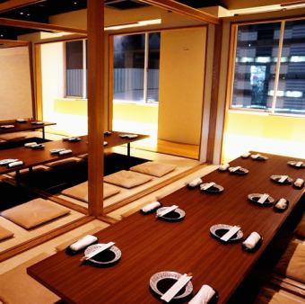 [Good location 30 seconds on foot from Shizuoka Station south exit] We have a completely private room for up to 70 people.Please use it for company banquets and launches.We have private rooms available to suit the number of people, so please feel free to contact us.We have banquet courses with all-you-can-drink starting from 3,500 yen.We also have a premium all-you-can-drink plan that includes branded shochu.