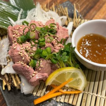 名物 鶏レバーの刺し身