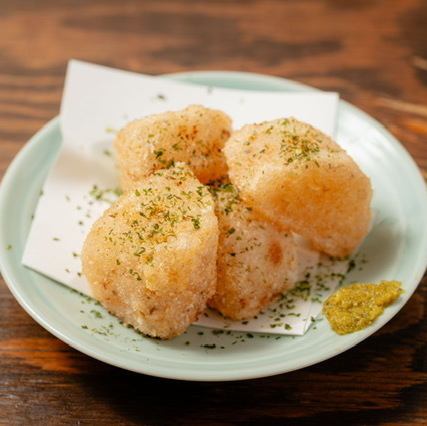 しじみ出汁をたっぷり含んだ大根の唐揚げ