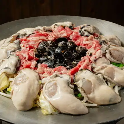【阪急梅田限定◎】広島県産 特大牡蠣 しじみ炊き肉！！疲労回復、美肌、代謝アップ、スタミナ！