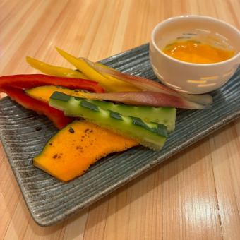 旬野菜とウニのディップさらだ