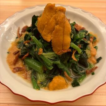 ウニとホウレン草のバターソテー