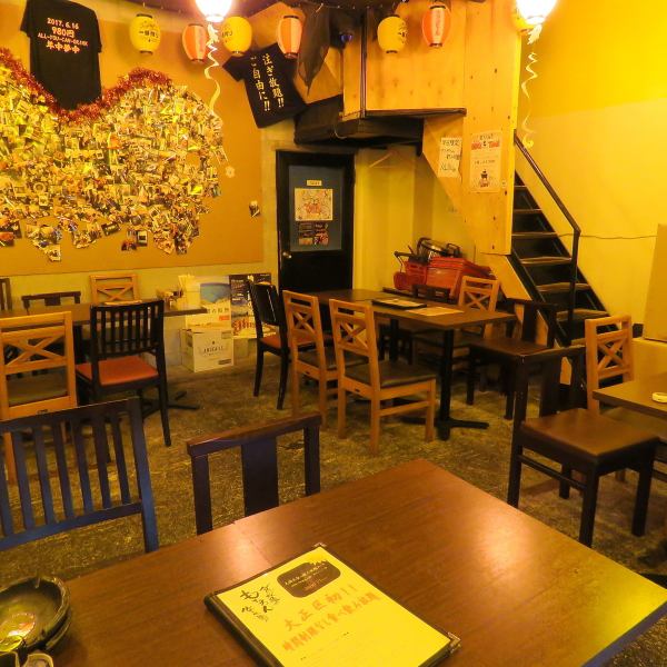 [Tables for 4 people x 5 tables] Table seats where you can sit comfortably.Please use it for various occasions such as mom's gathering, drinking party after work, family, friends, etc.You can spend a relaxing time while enjoying the atmosphere inside the store.All-you-can-eat and drink is recommended★