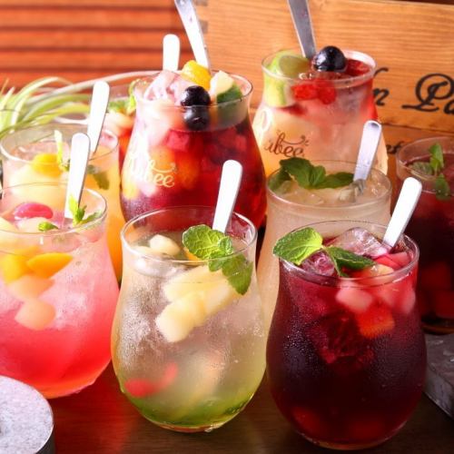 Sangria is very popular with women! It is brilliant and easy to drink ♪