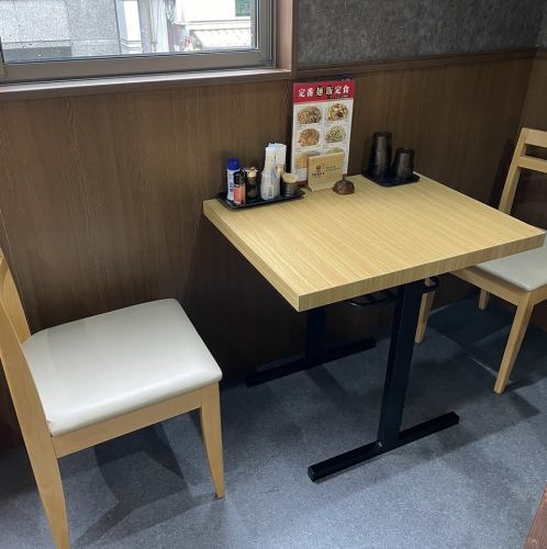 [2-person table on the second floor]