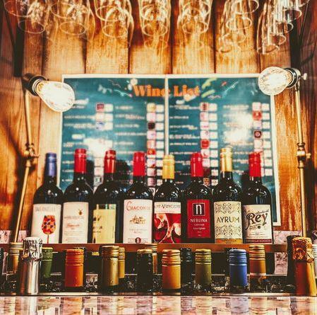 【週末2時間】~ワインビュッフェ~生ビール含む各種飲み放題 2090円