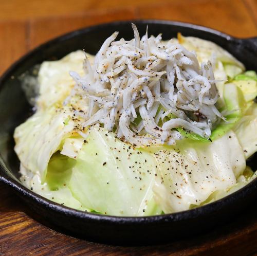 しらすとアンチョビキャベツのソテー