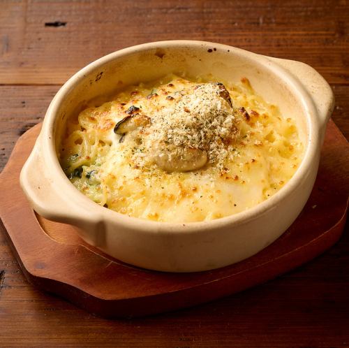 牡蠣とほうれん草のグラタンパスタ