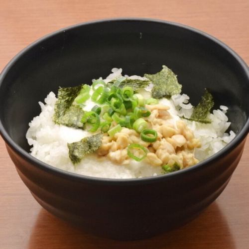 納豆ととろろのねばねば丼
