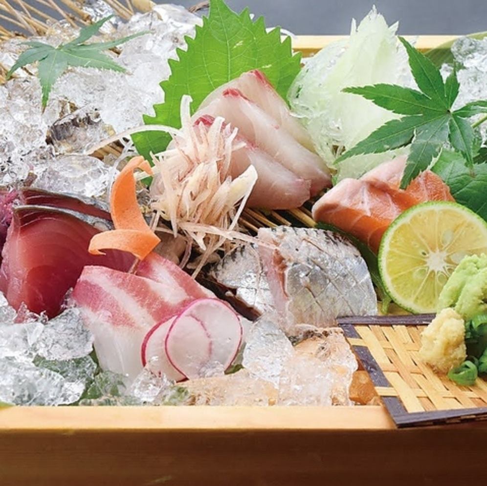 All-you-can-eat fresh seafood with a wide variety of sushi, sashimi, seafood barbecue, and more!