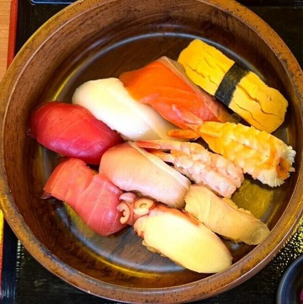 《産地直送》新鮮な魚介を使った本格すし♪1貫88円（税込）～