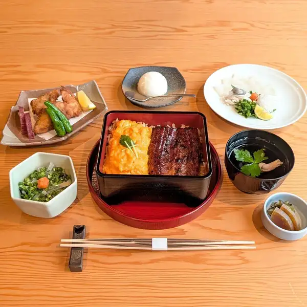 ◎800円引き◎<新登場記念フェア 7/6~9/15>大宮店限定【鰻重・ふぐMIX】黄金玄鰻(げんまん)コース