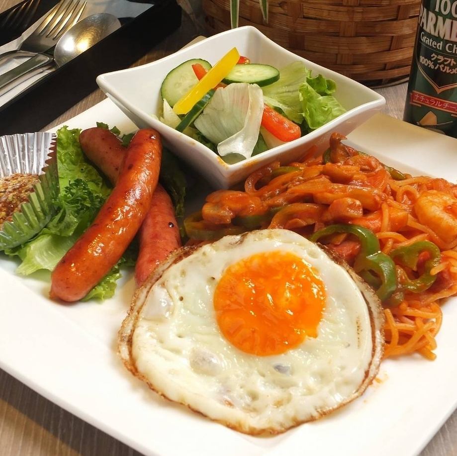 彩りランチと甘い時間が楽しめる大人のためのおしゃれカフェ