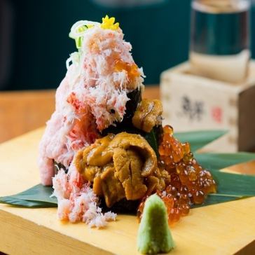 知立で昼飲み♪自慢のお刺身を階段盛りでご提供！