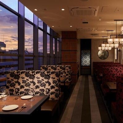 Great atmosphere and recommended for various gatherings and dinners.